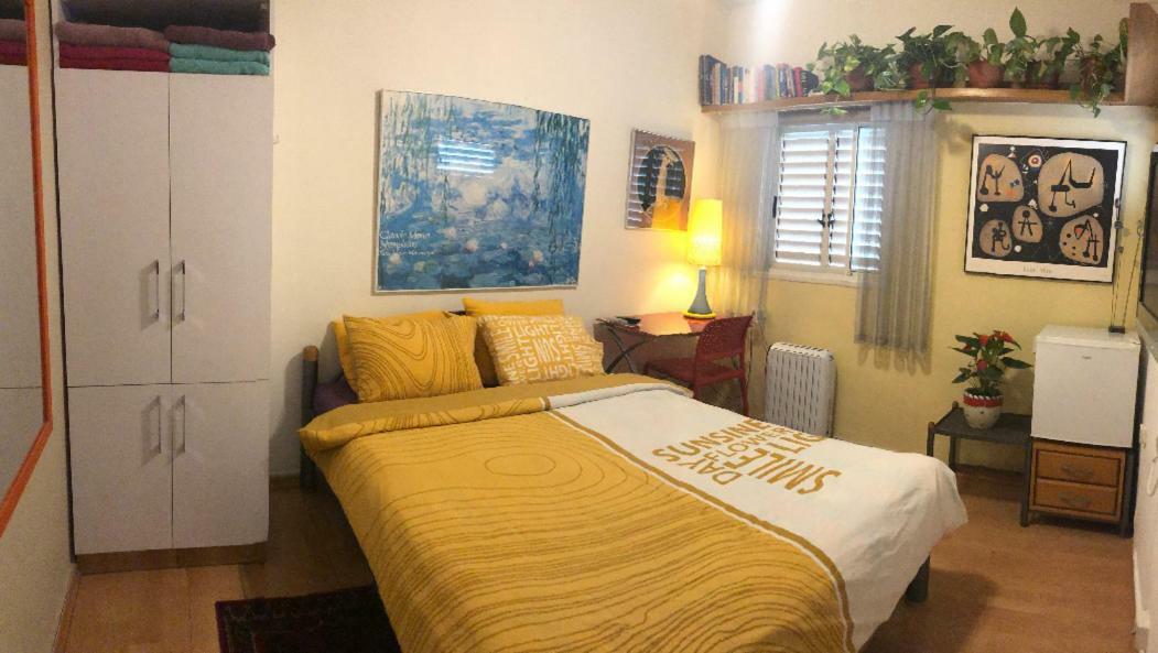 Comfortable Quiet With A Private Bathroom In Shared * Tel Aviv